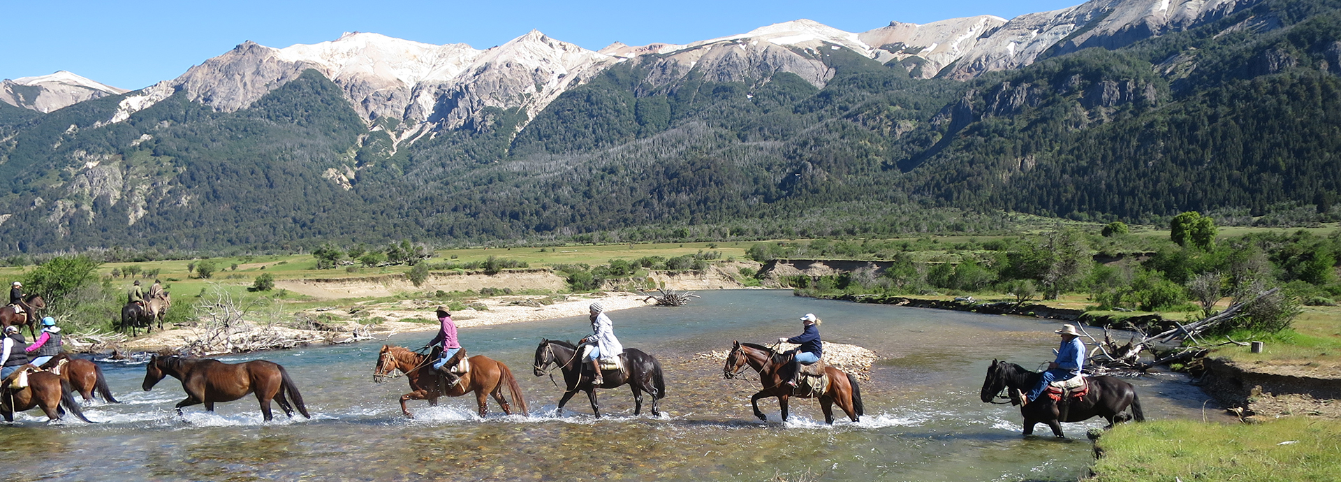 Crossing the river in Valle Tres Lagos on the Jakotango Patagonia Trail