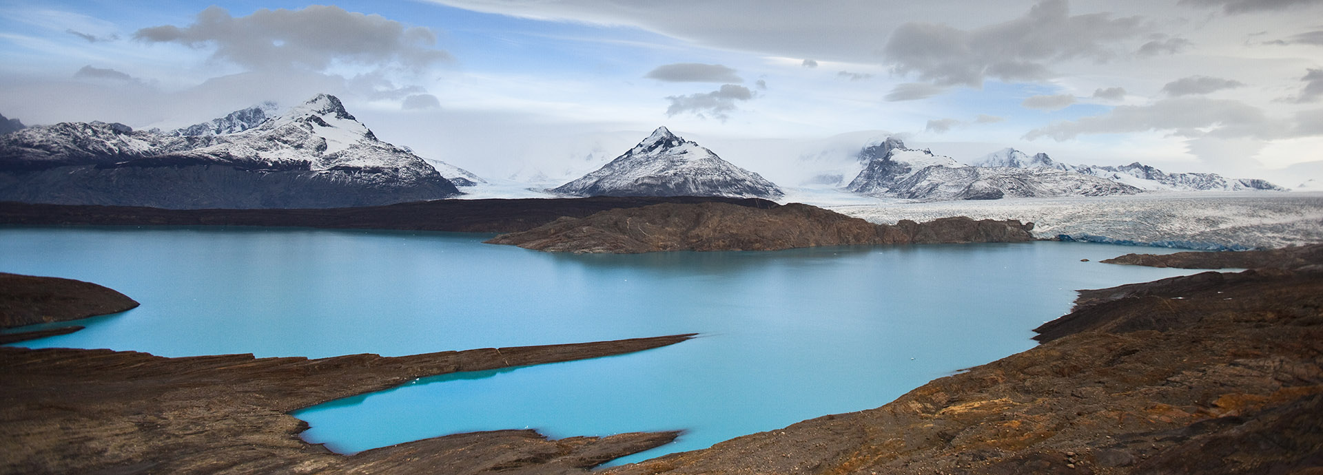 At Xelena Hotel & Suites, you are on the doorstep to exploring glaciers and stunning landscapes